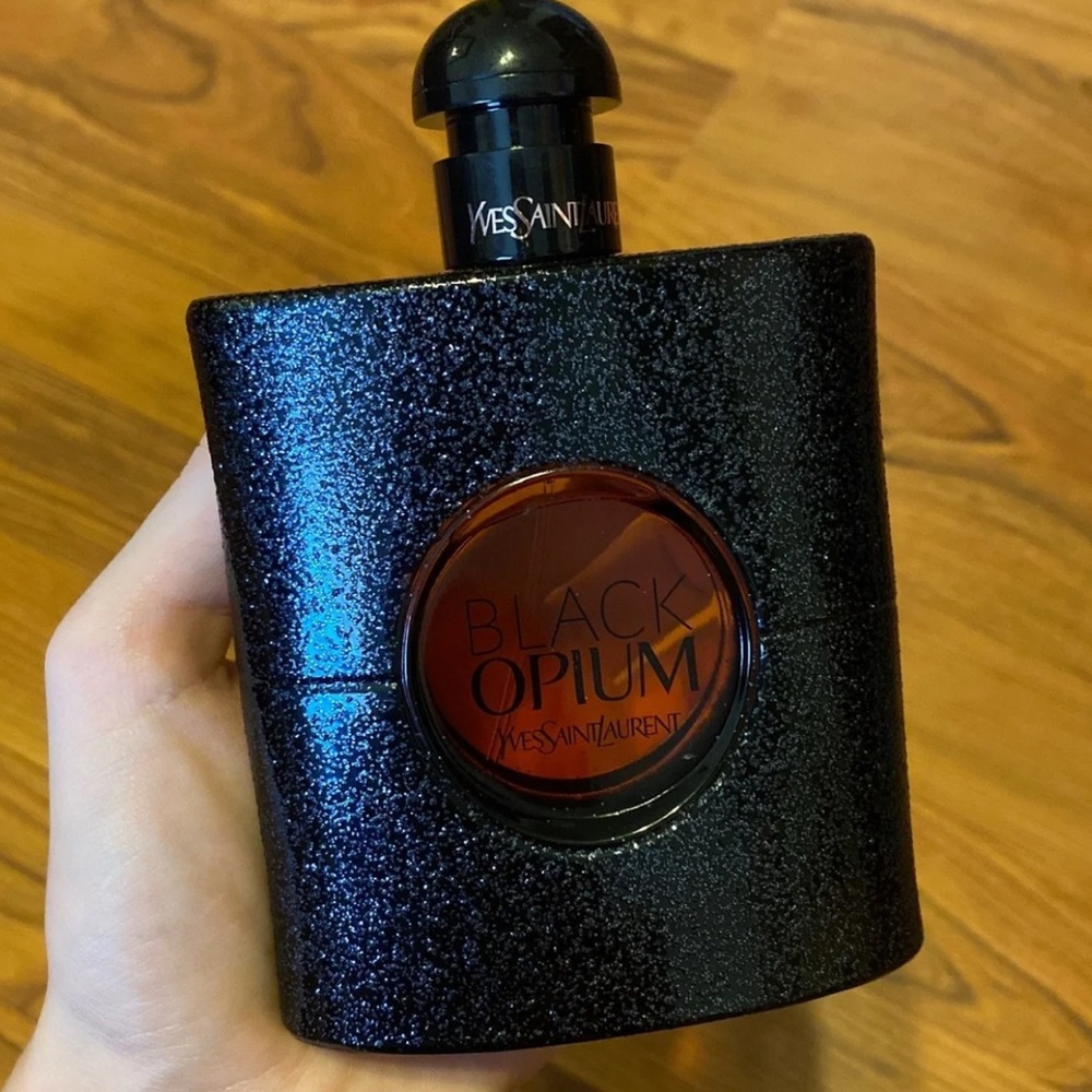 Yves Saint Laurent Black Opium 3oz